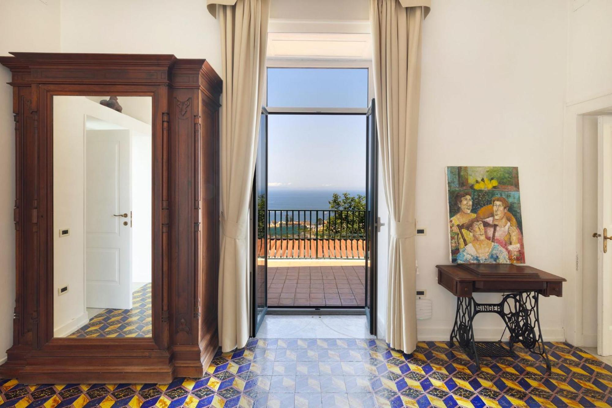 ماسّا لوبْرينسِ Villa Mundis Relais المظهر الخارجي الصورة