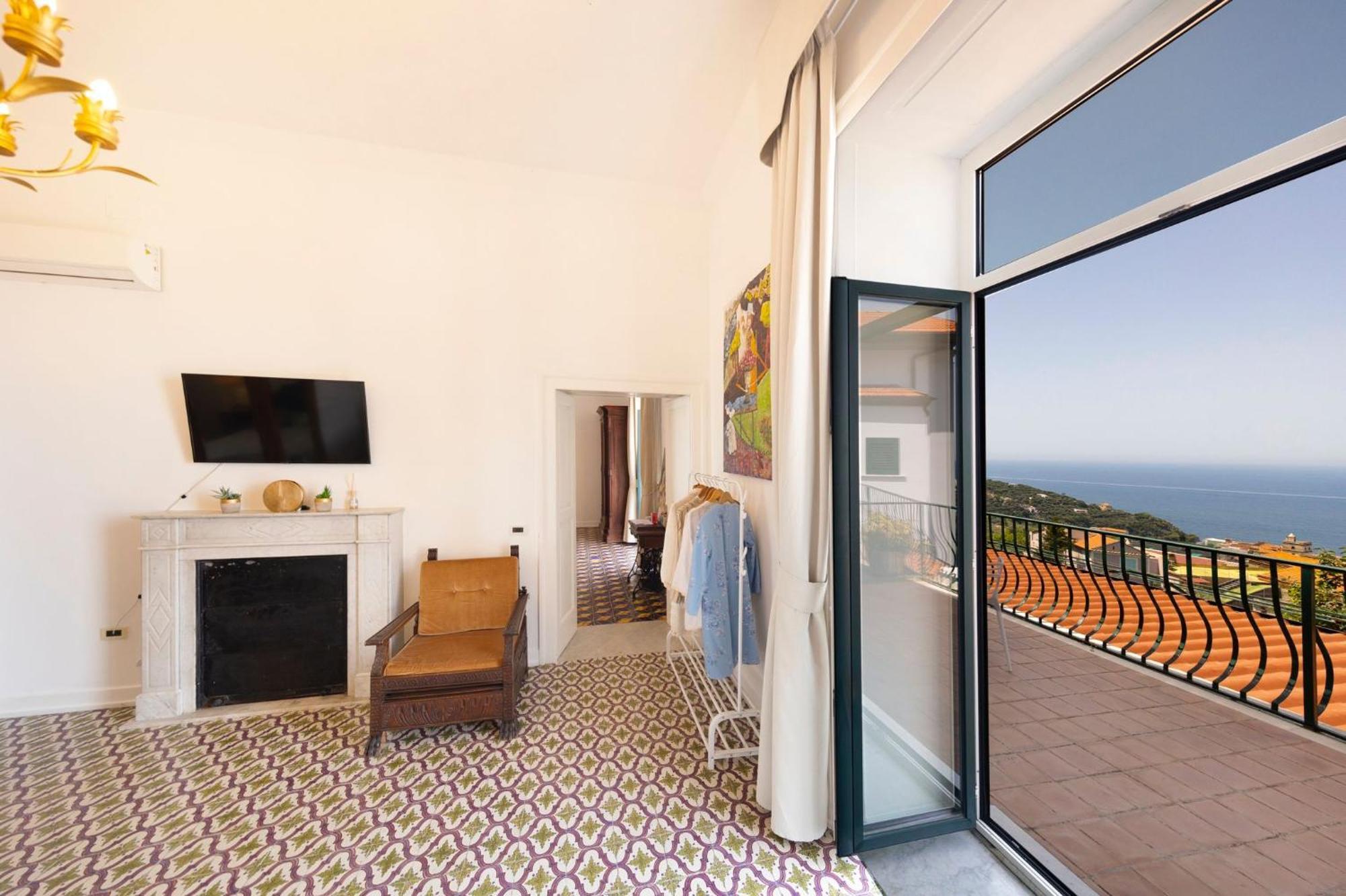 ماسّا لوبْرينسِ Villa Mundis Relais المظهر الخارجي الصورة