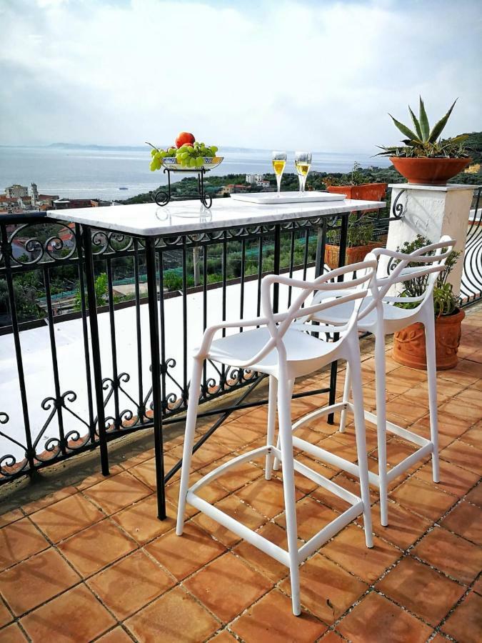ماسّا لوبْرينسِ Villa Mundis Relais المظهر الخارجي الصورة